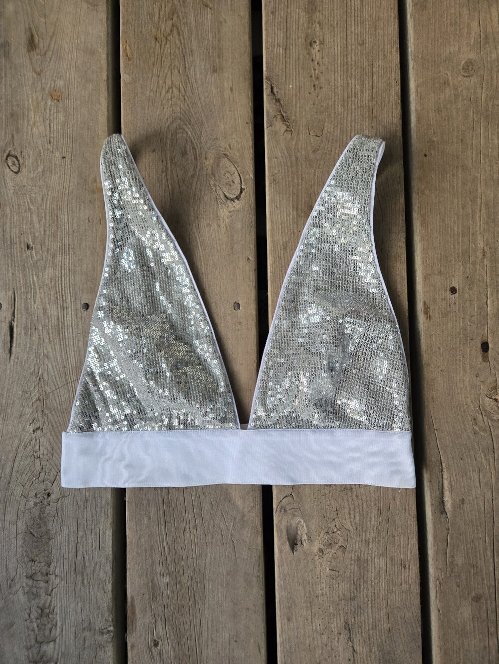 Alice + Olivia silver bling sequin bralette top size 4 in great condition
